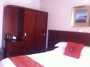 Hotel Labama Gaborone Esterno foto